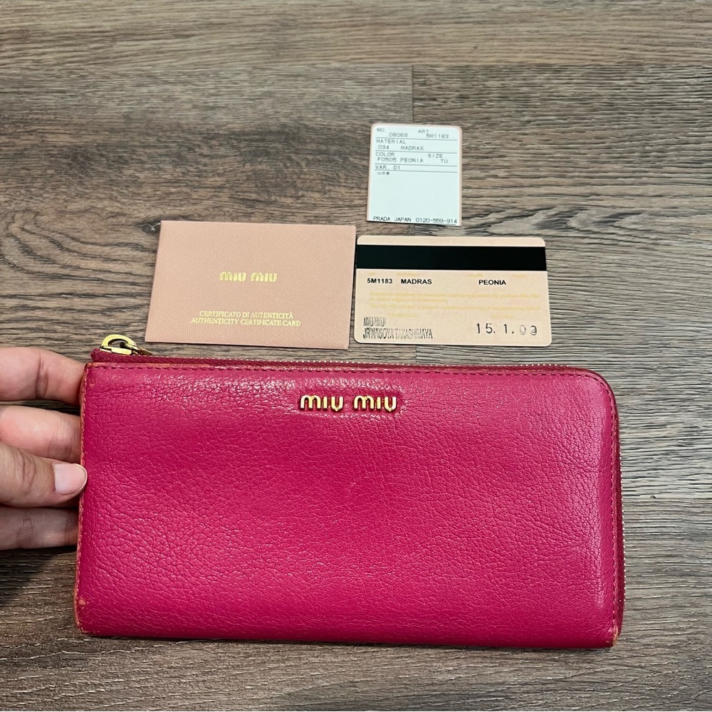 Miu Miu Peonia Pink Leather Zip Wallet